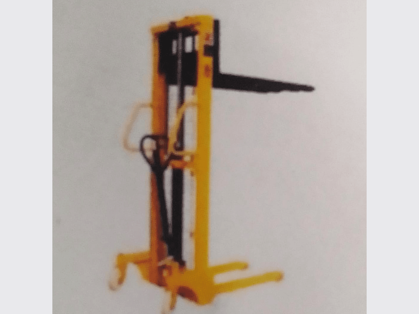 Manual Hydraulic Stacker
